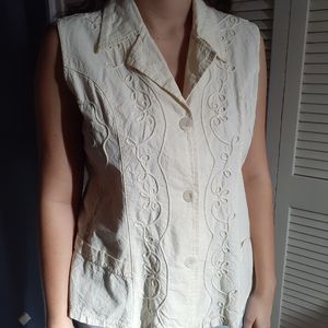 Ivory Vest size Medium MADE IN MEXICO Casual Wear Sleeveless